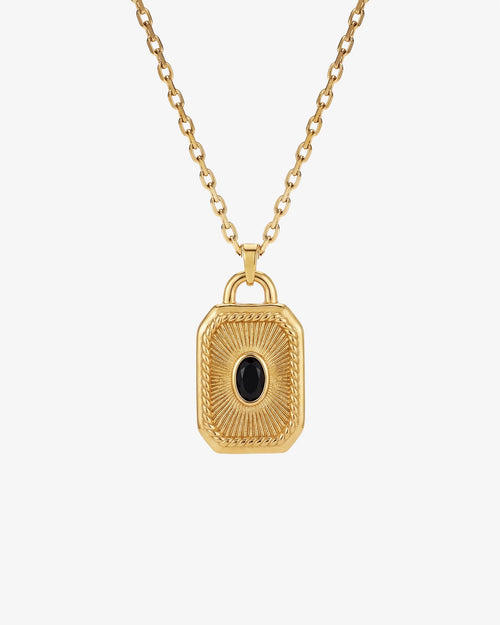 Collar dorado con colgante rectangular de candado y gema negra central